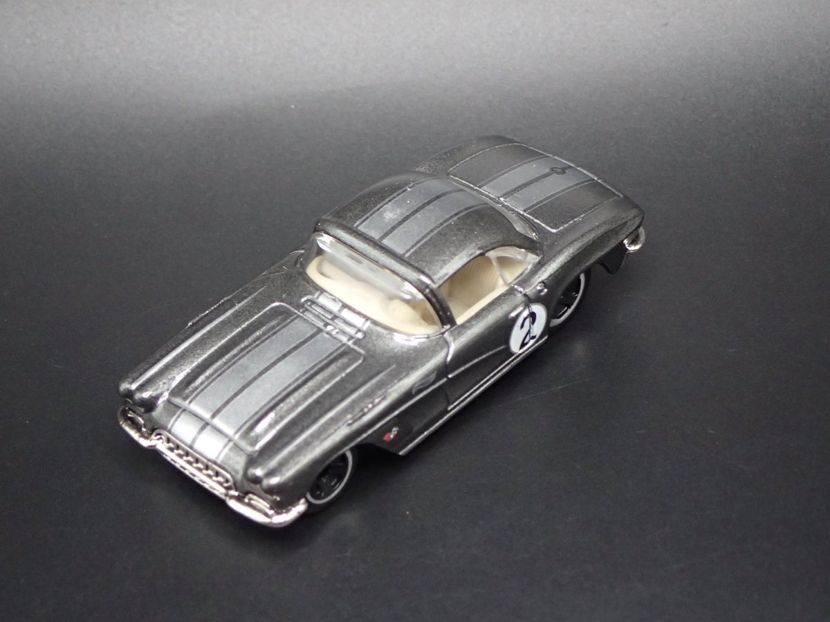 1962 62 CHEVY CHEVROLET CORVETTE GRAY 1:64 SCALE DIORAMA DIECAST MODEL CAR