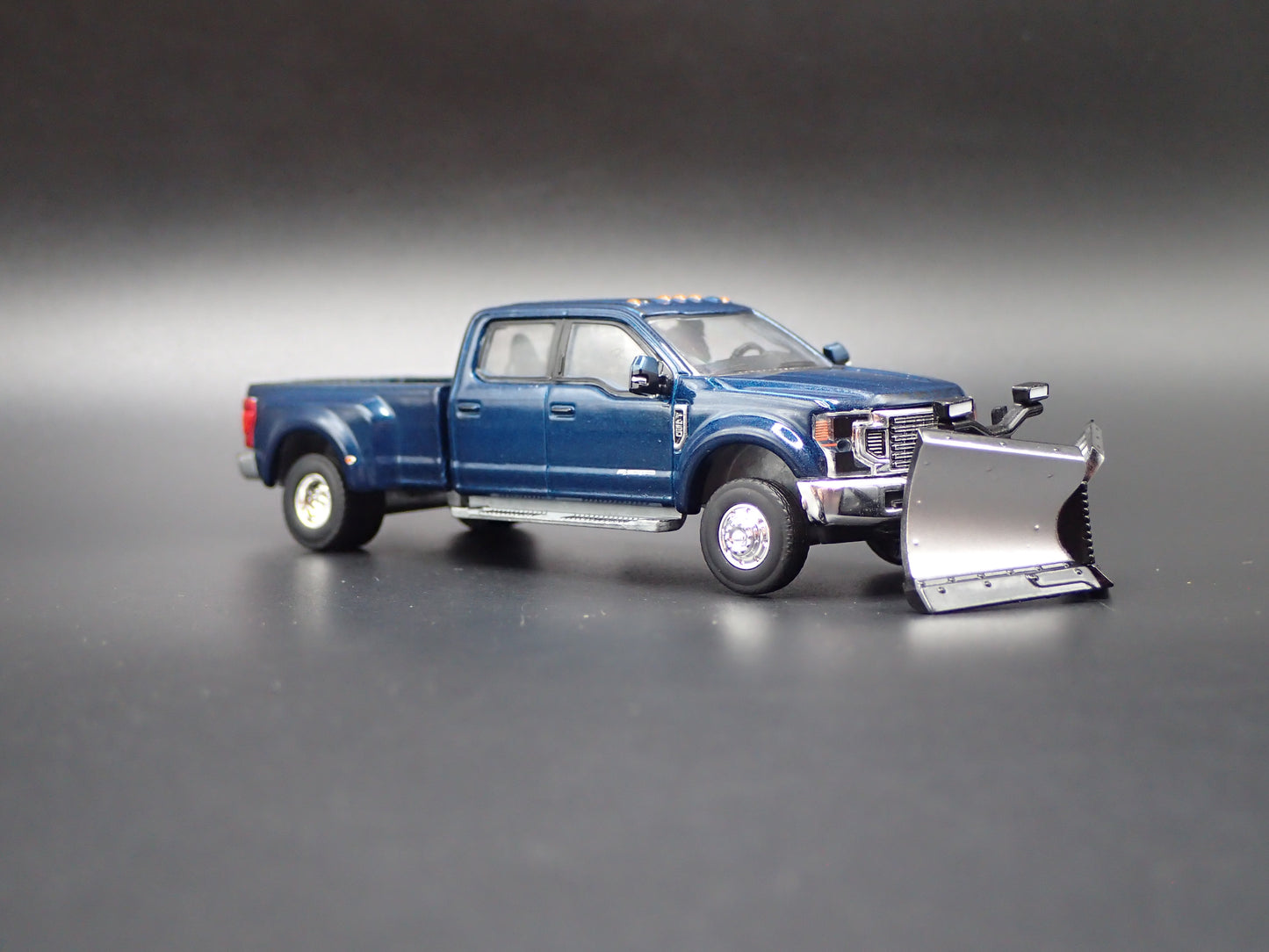 2017-2022 FORD F450 DUALLY TRUCK w SNOW PLOW 1:64 SCALE COLLECTIBLE DIECAST CAR