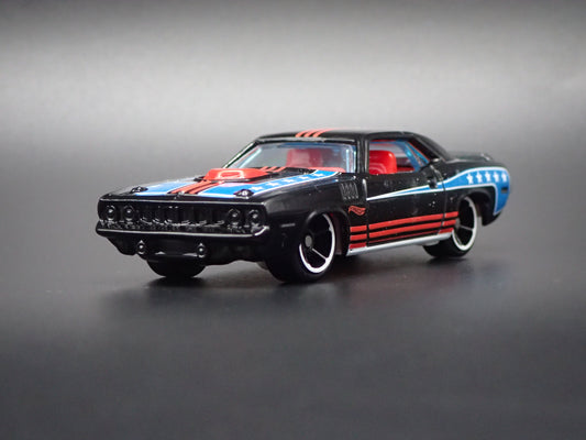 1971 71 PLYMOUTH HEMI CUDA BLACK 1:64 SCALE COLLECTIBLE DIORAMA DIECAST MODEL CAR