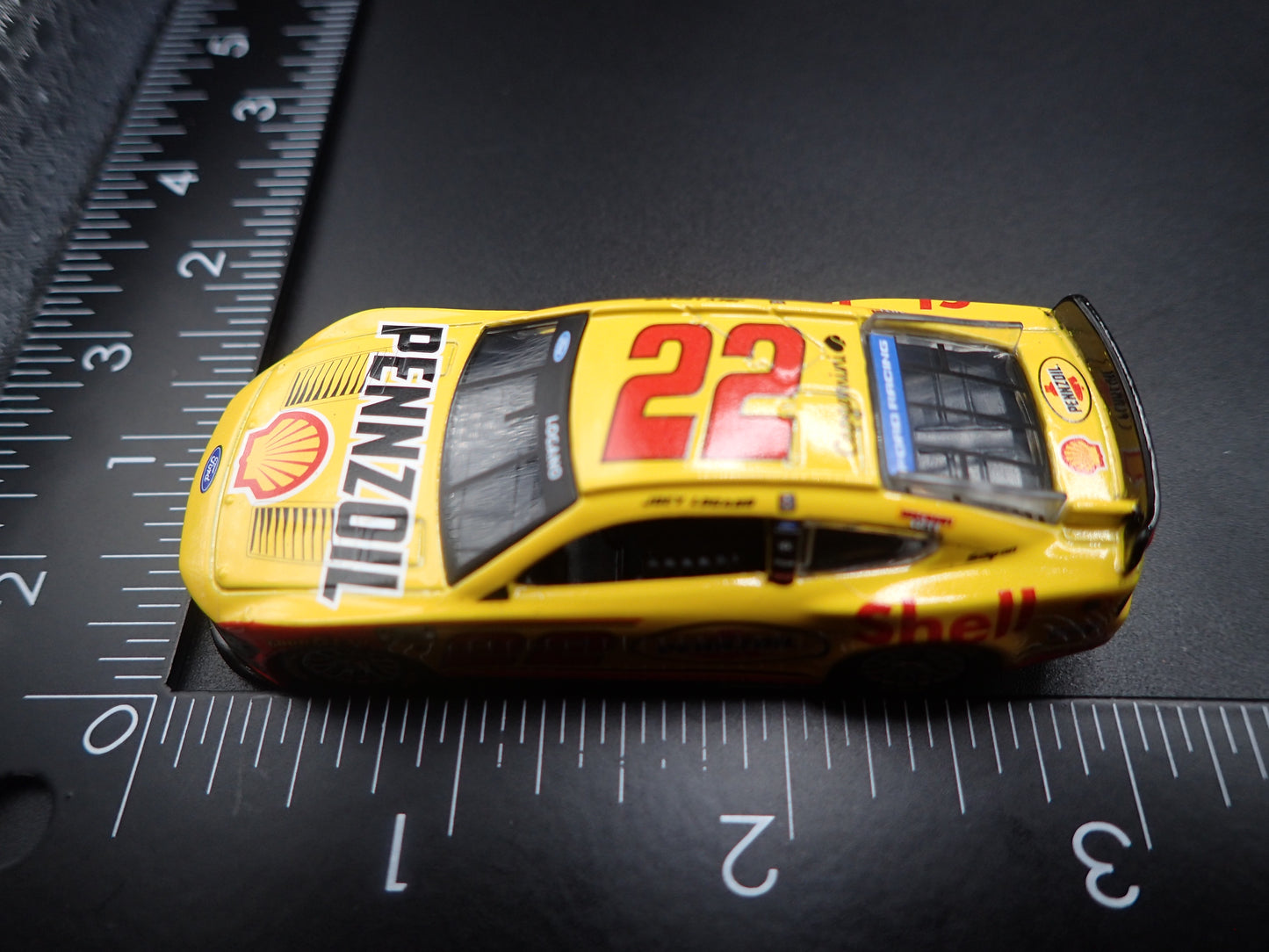 2026 26 FORD MUSTANG 22 JOEY LOGANO PENNZOIL NASCAR 1:64 SCALE DIECAST MODEL CAR