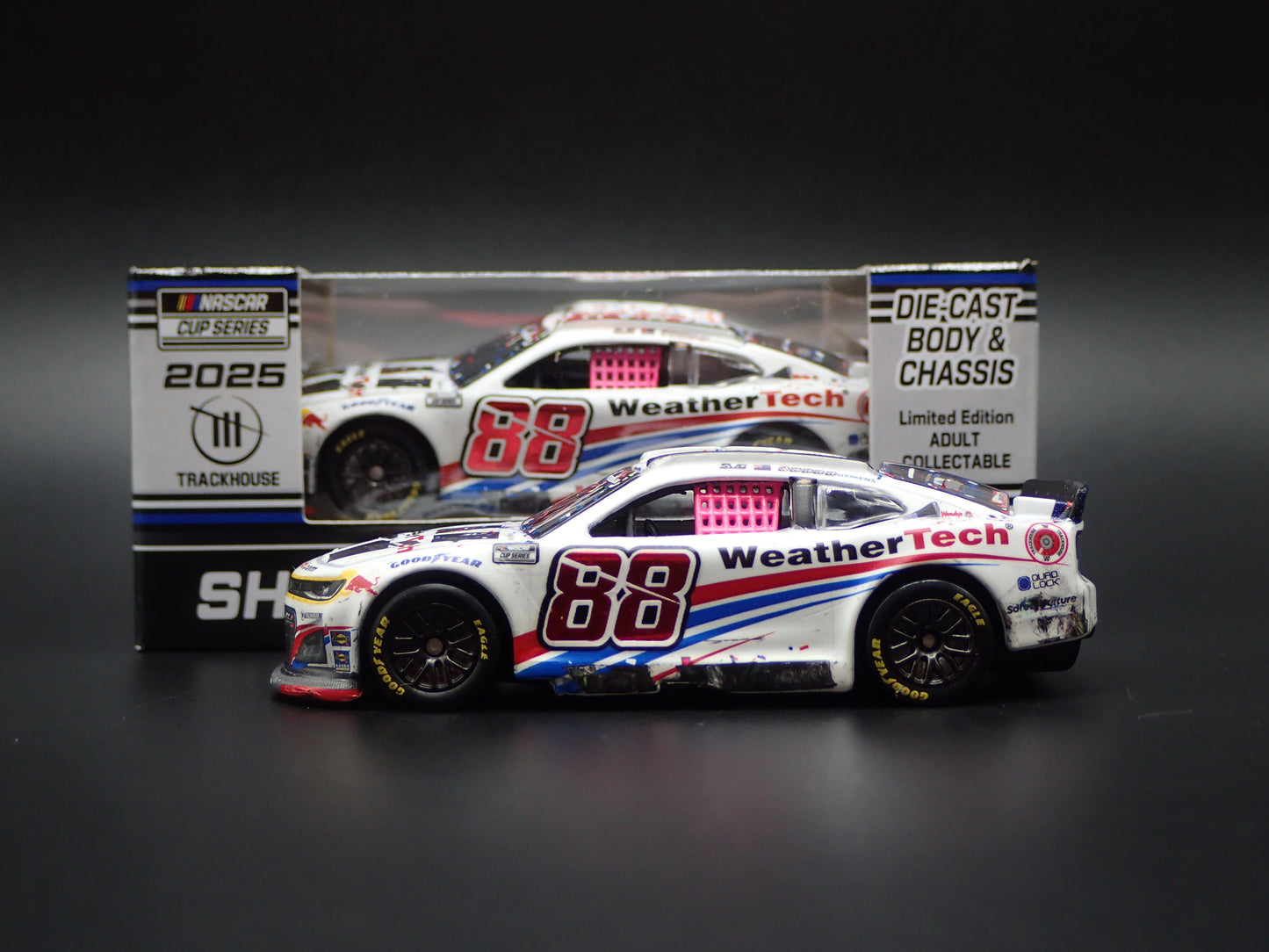 2025 CHEVROLET 88 SHANE VAN GISBERGEN WEATHERTECH WIN NASCAR 1:64 DIECAST MODEL