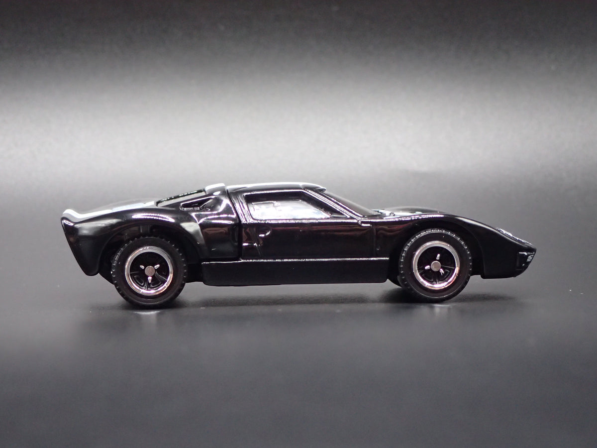 1964-1969 FORD GT40 RACE CAR BLACK 1:64 SCALE COLLECTIBLE DIECAST MODEL CAR