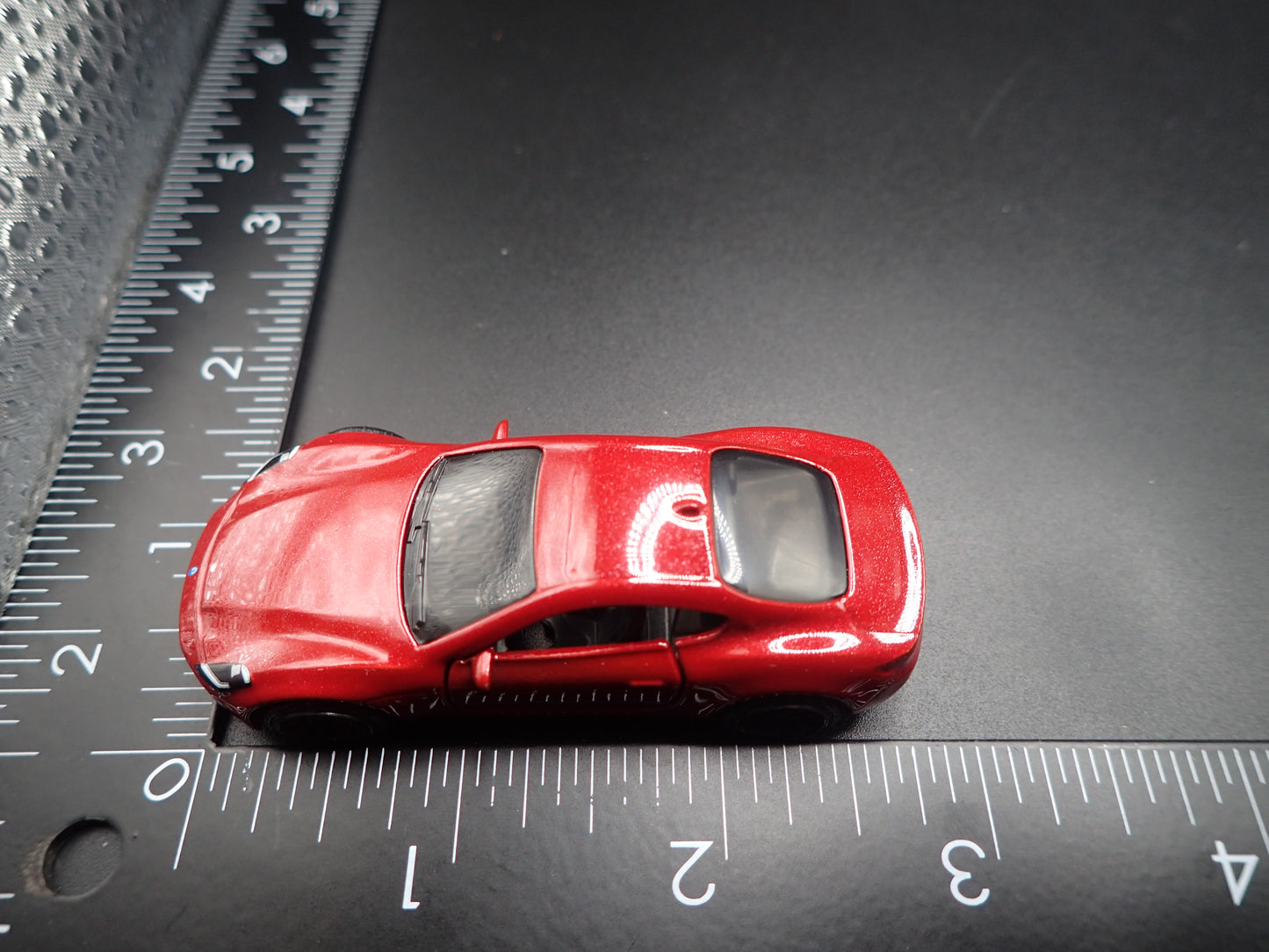 2023-2026 MASERATI GRANTURISMO FOLGORE 1:64 SCALE DIORAMA DIECAST MODEL CAR