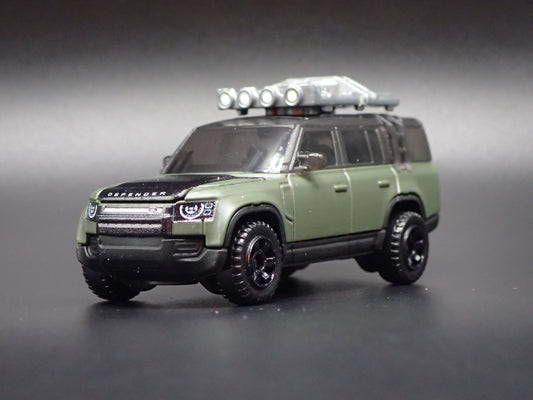 2022-2026 LAND ROVER DEFENDER 130 GREEN 1/64 SCALE DIORAMA DIECAST MODEL CAR