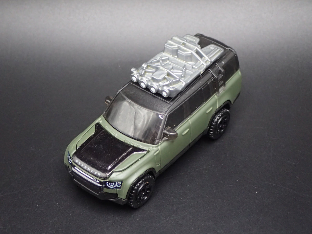 2022-2026 LAND ROVER DEFENDER 130 GREEN 1/64 SCALE DIORAMA DIECAST MODEL CAR