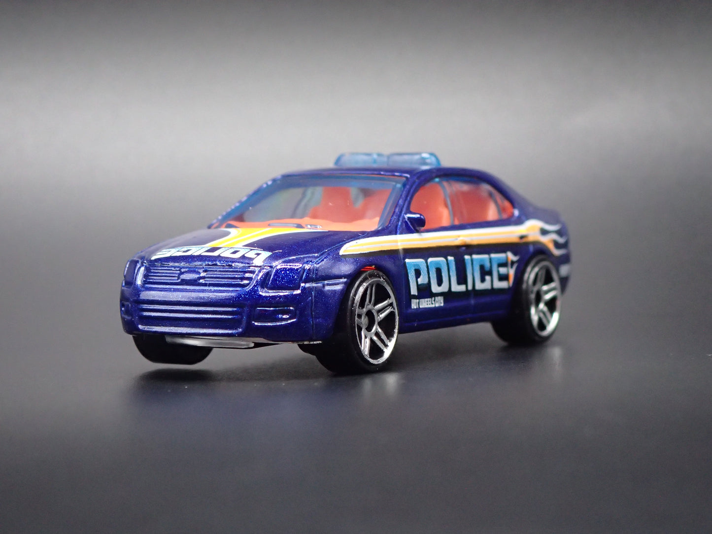 FORD FUSION POLICE CAR BLUE 1:64 SCALE COLLECTIBLE DIECAST MODEL CAR