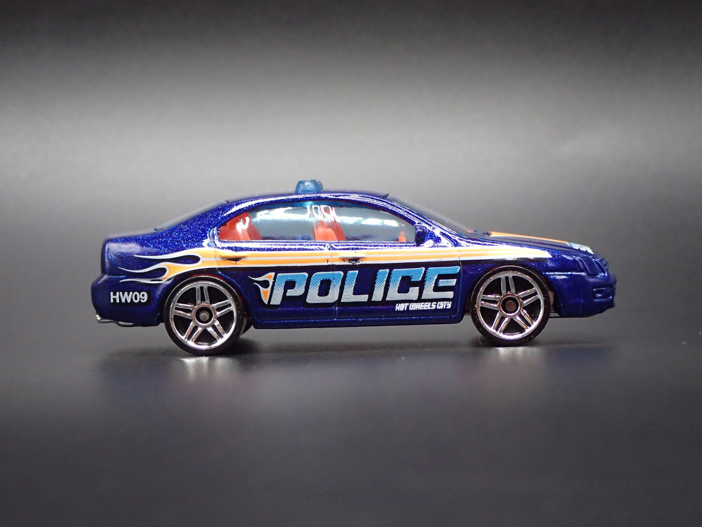 FORD FUSION POLICE CAR BLUE 1:64 SCALE COLLECTIBLE DIECAST MODEL CAR