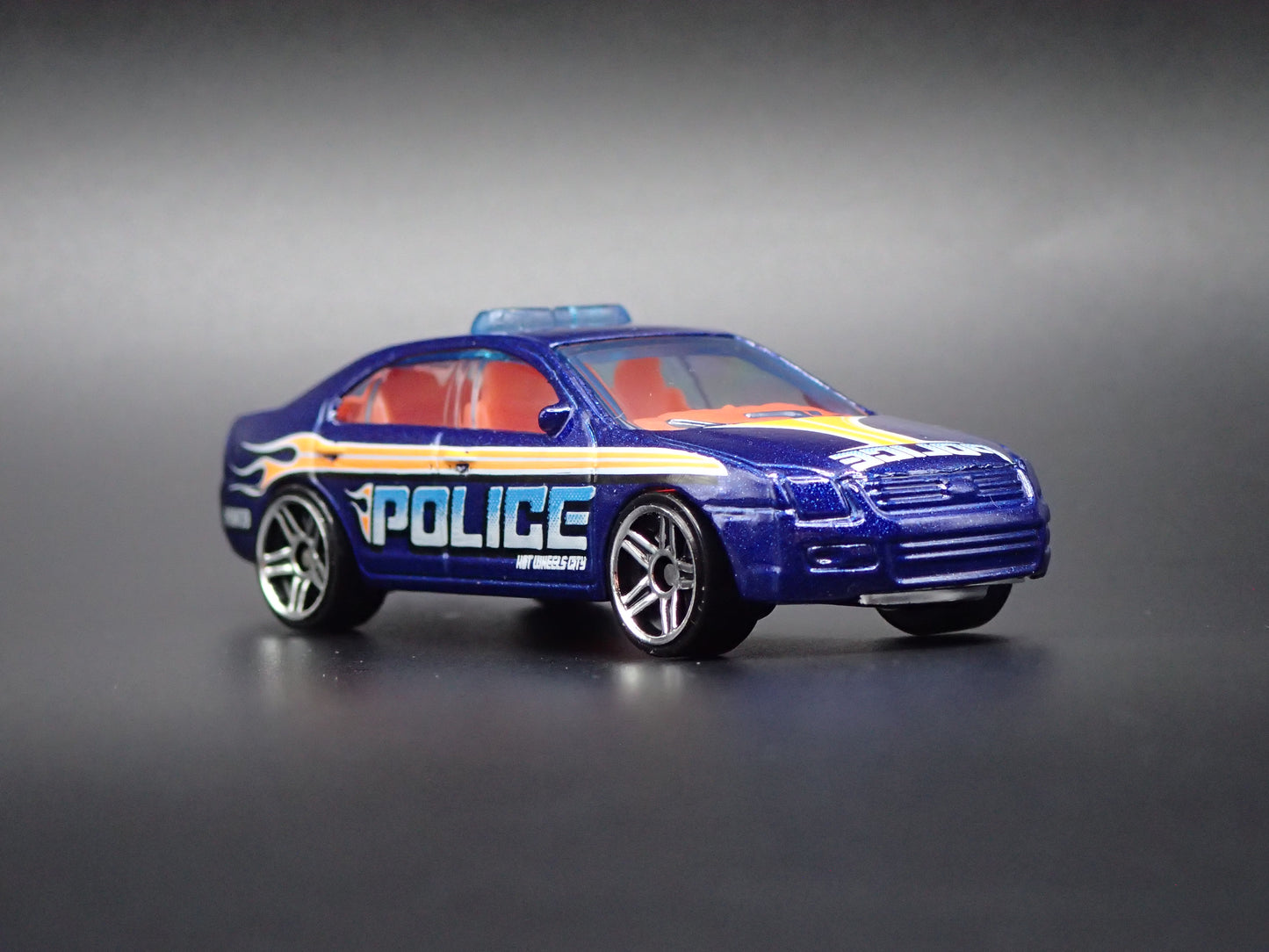 FORD FUSION POLICE CAR BLUE 1:64 SCALE COLLECTIBLE DIECAST MODEL CAR
