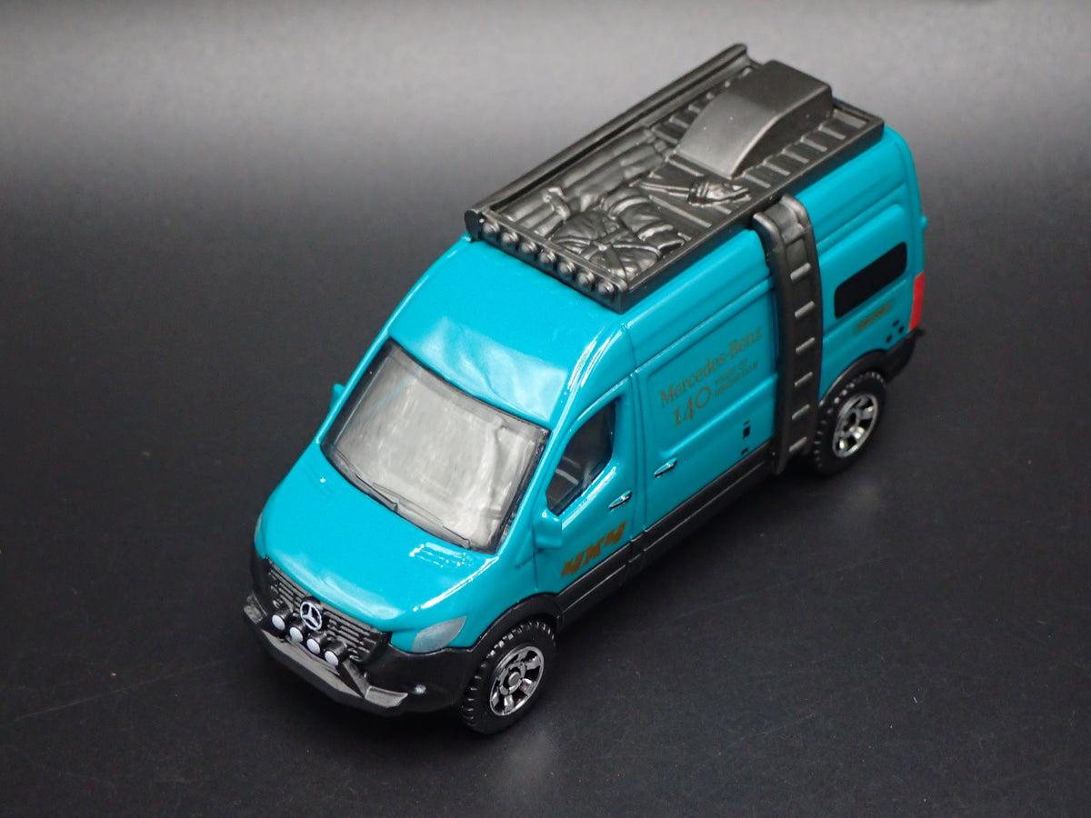 MERCEDES BENZ SPRINTER VAN GREEN 1/64 MB SCALE DIORAMA DIECAST MODEL CAR