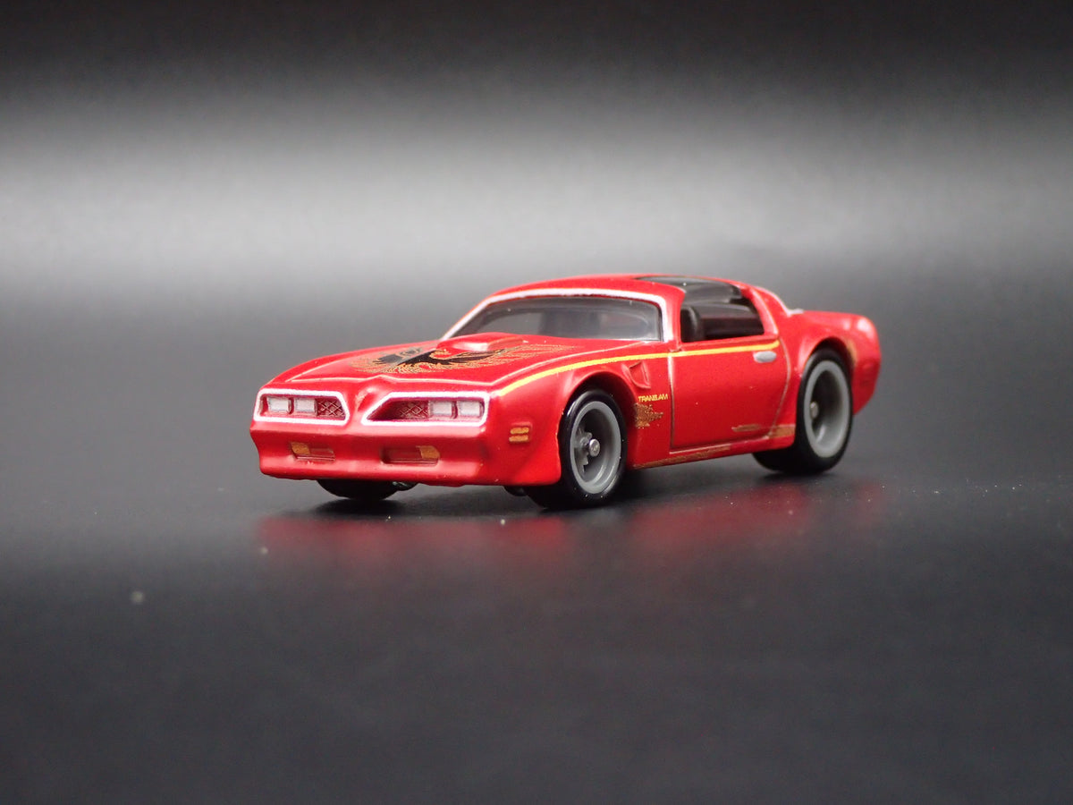 1977 77 PONTIAC FIREBIRD RED 1:64 SCALE COLLECTIBLE DIORAMA DIECAST MODEL CAR