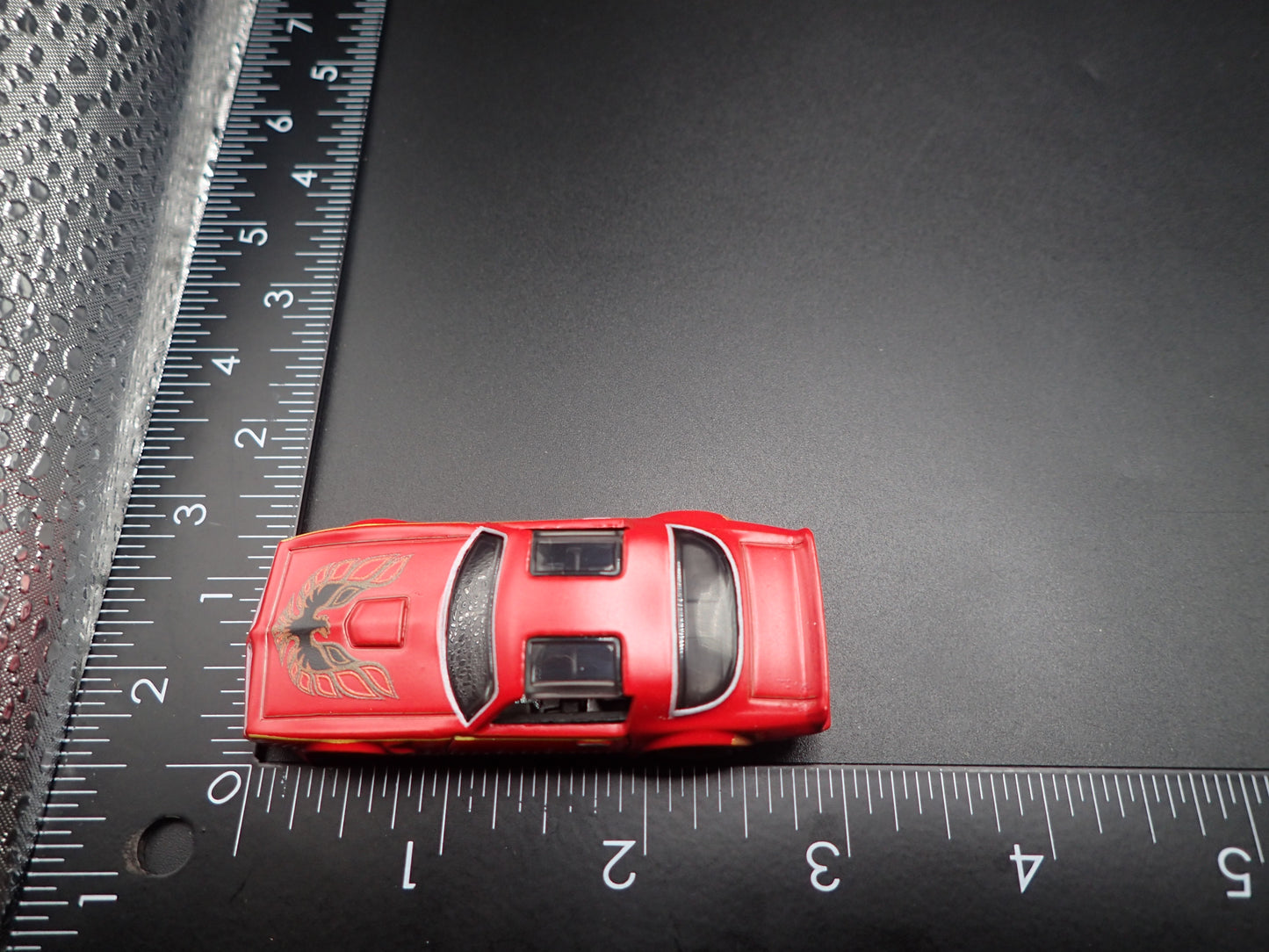1977 77 PONTIAC FIREBIRD RED 1:64 SCALE COLLECTIBLE DIORAMA DIECAST MODEL CAR
