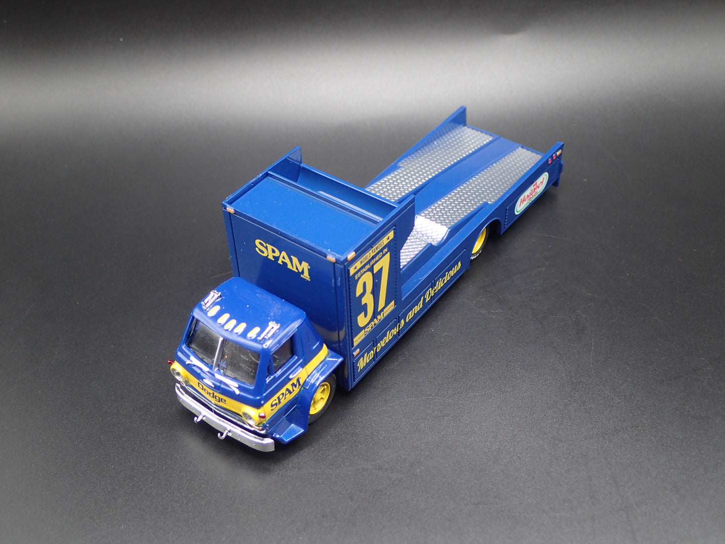 1966 66 DODGE L600 COE RAMP TRUCK HAULER SPAM BLUE 1:64 SCALE DIECAST MODEL CAR