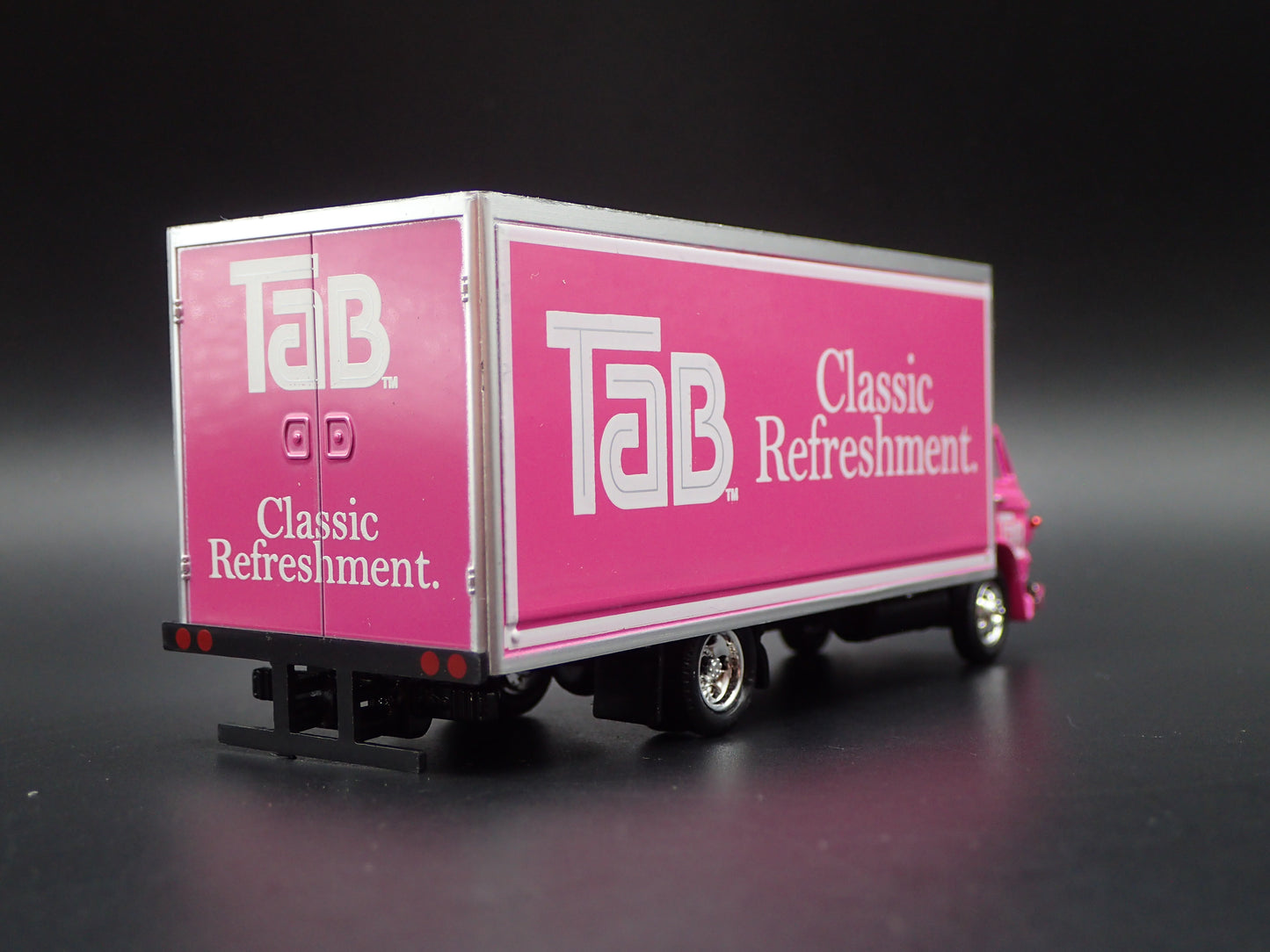 1969 69 DODGE L600 COE BOX TRUCK TAB 1:64 SCALE COLLECTIBLE DIECAST MODEL CAR