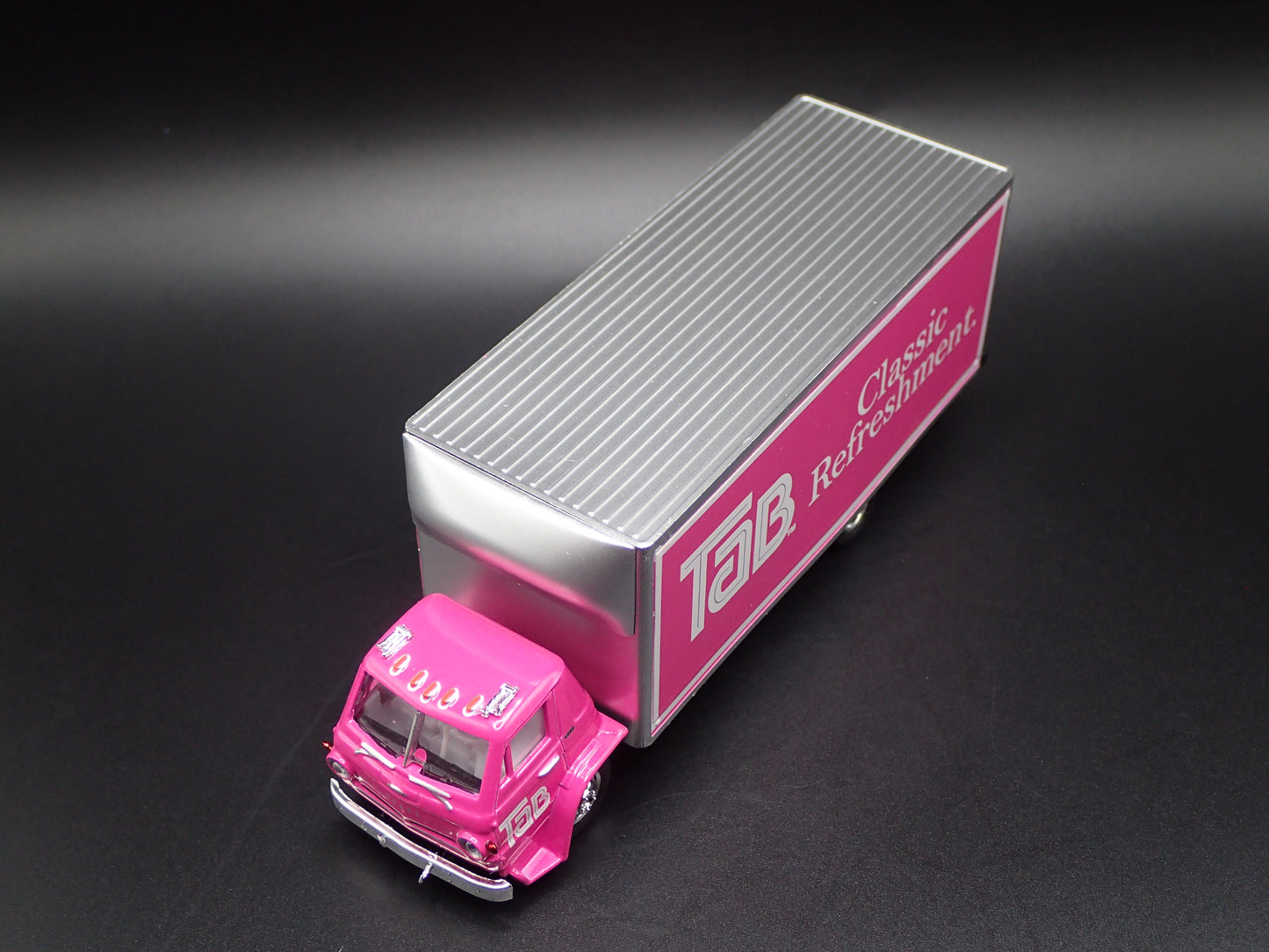1969 69 DODGE L600 COE BOX TRUCK TAB 1:64 SCALE COLLECTIBLE DIECAST MODEL CAR