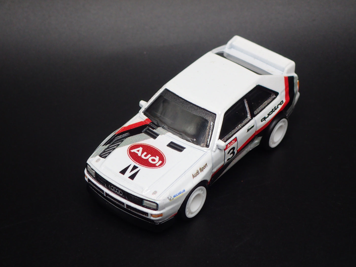 1980-1991 AUDI SPORT QUATTRO WHITE 1:64 SCALE COLLECTIBLE DIECAST MODEL CAR