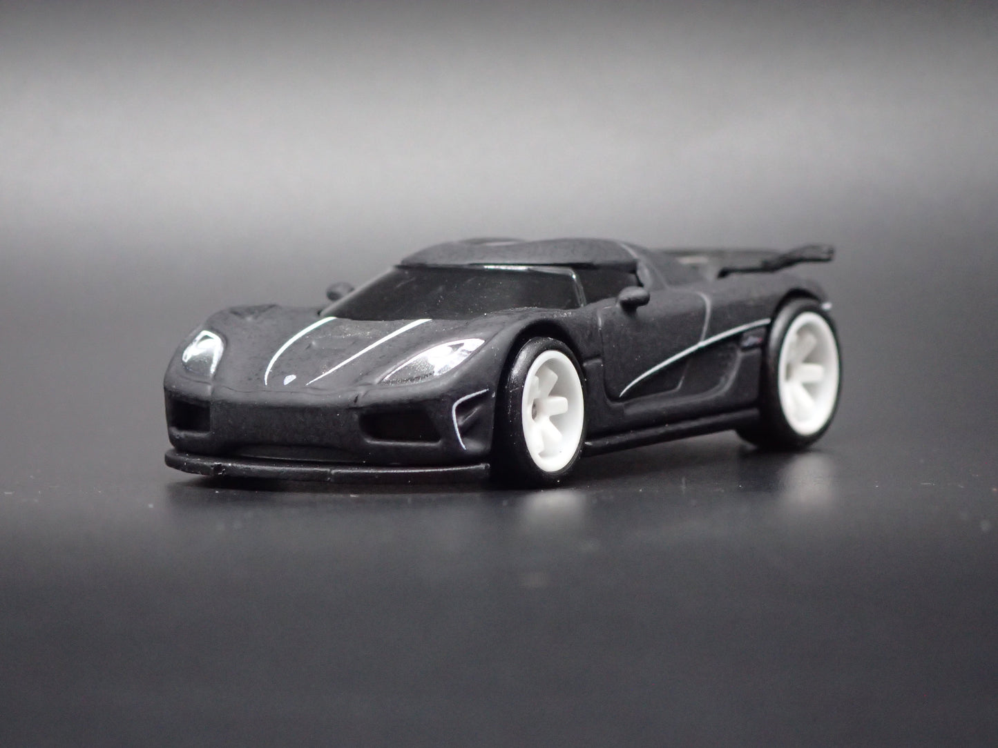 2011-2014 KOENIGSEGG AGERA R SUPERCAR BLACK 1:64 SCALE DIECAST MODEL CAR