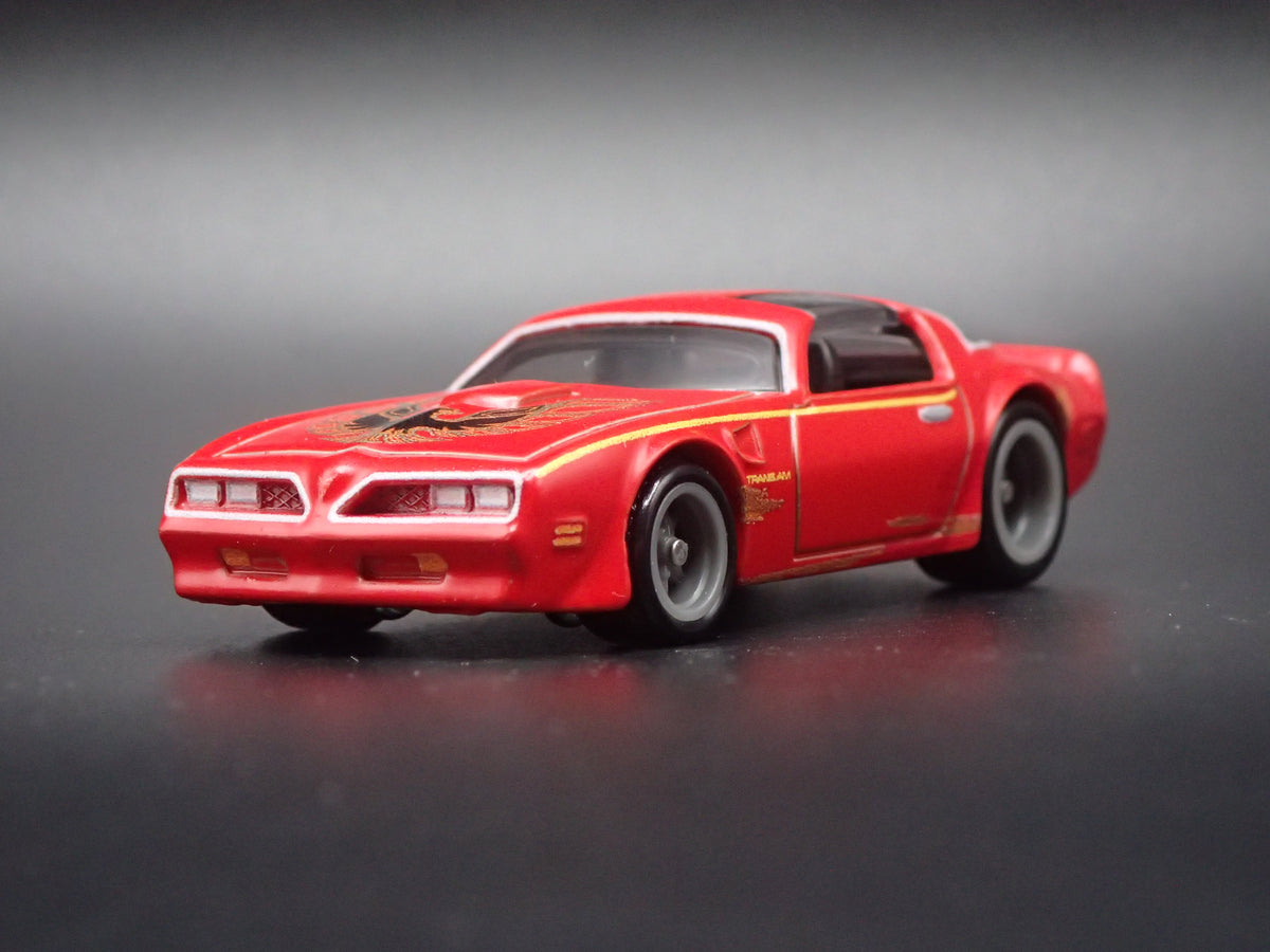 1977 77 PONTIAC FIREBIRD RED 1:64 SCALE COLLECTIBLE DIORAMA DIECAST MODEL CAR-Burning Rubber Toy Company