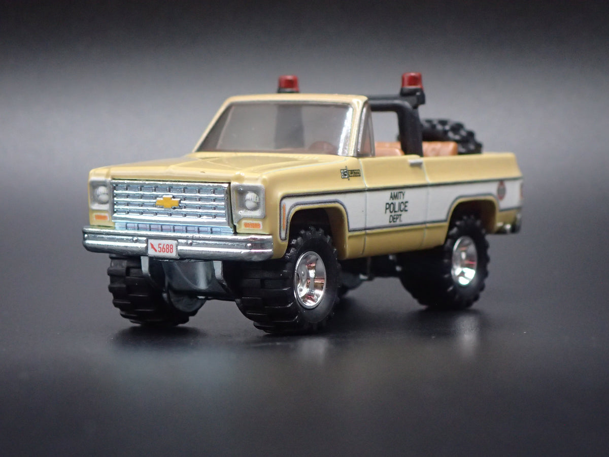 1975 75 CHEVY CHEVROLET BLAZER AMITY POLICE DEPT 1/64 SCALE DIECAST MODEL CAR-Burning Rubber Toy Company