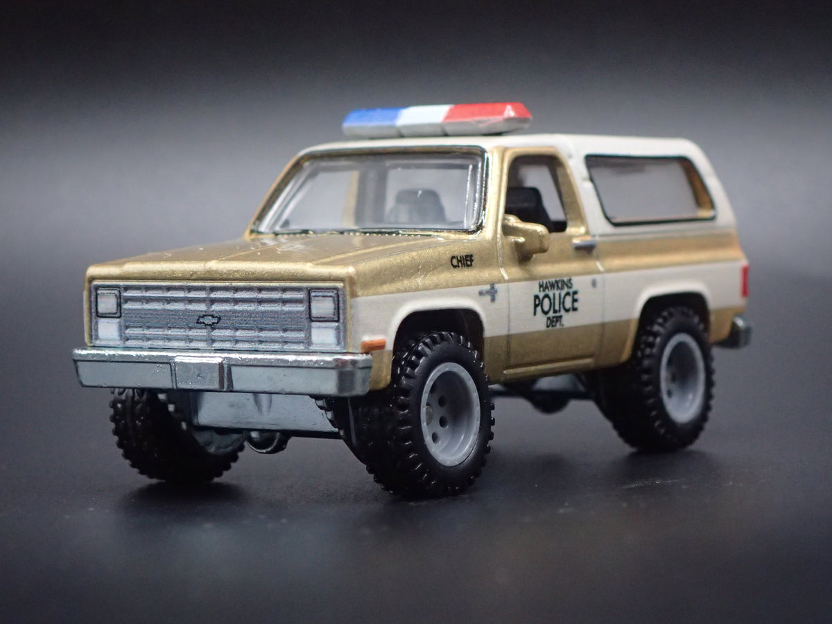 1985 85 CHEVY CHEVROLET K5 BLAZER HAWKINS POLICE SQUAREBODY 1:64 DIECAST CAR-Burning Rubber Toy Company