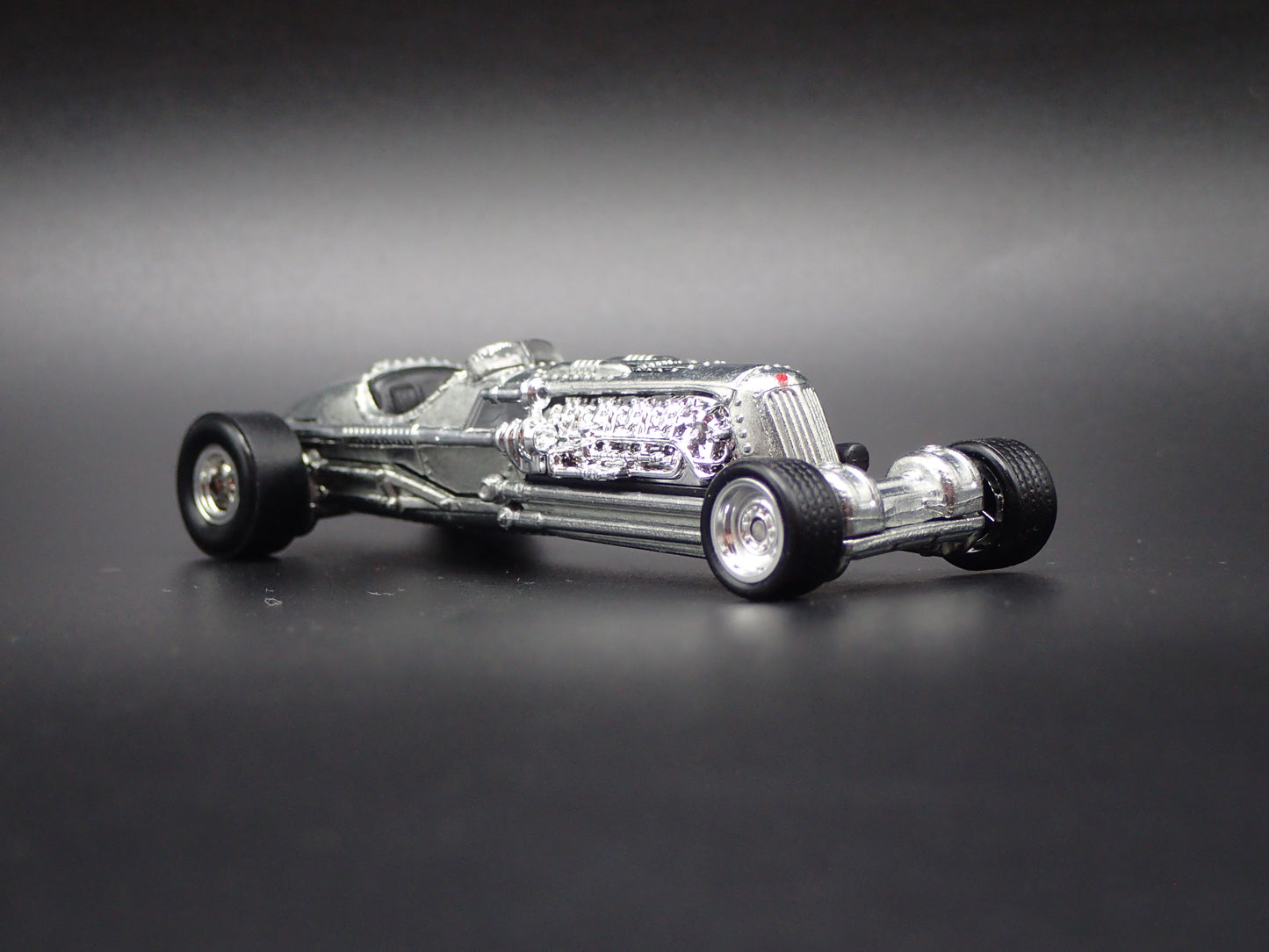 SAUBER-MERCEDES-BENZ C9 SILVER 1:64 SCALE COLLECTIBLE DIECAST MODEL CAR