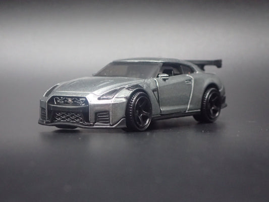 2007-2025 NISSAN GTR R35 NISMO GRAY 1:64 SCALE COLLECTIBLE DIECAST MODEL CAR