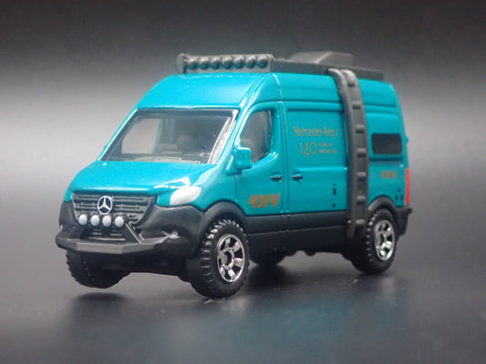 MERCEDES BENZ SPRINTER VAN GREEN 1/64 MB SCALE DIORAMA DIECAST MODEL CAR