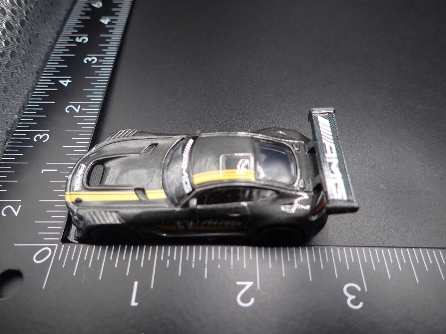 2016 16 MERCEDES-BENZ AMG GT3 RACE CAR 1:64 SCALE COLLECTIBLE DIECAST MODEL CAR