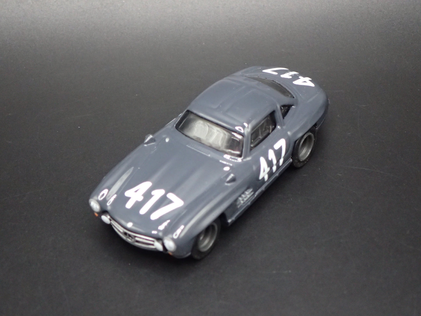 MERCEDES-BENZ 300 SL GRAY 1:64 SCALE COLLECTIBLE DIORAMA DIECAST MODEL CAR