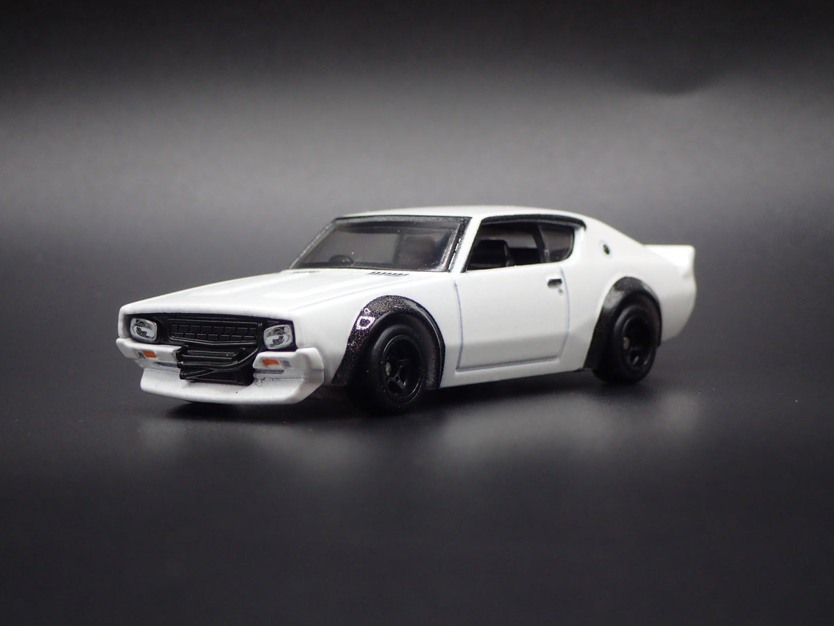 1972-1973 NISSAN SKYLINE 2000 GTR LBWK 1:64 SCALE DIORAMA DIECAST MODEL CAR-Burning Rubber Toy Company