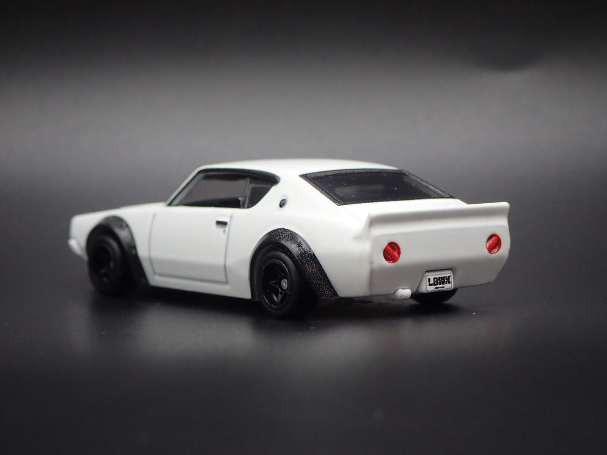1972-1973 NISSAN SKYLINE 2000 GTR LBWK 1:64 SCALE DIORAMA DIECAST MODEL CAR-Burning Rubber Toy Company
