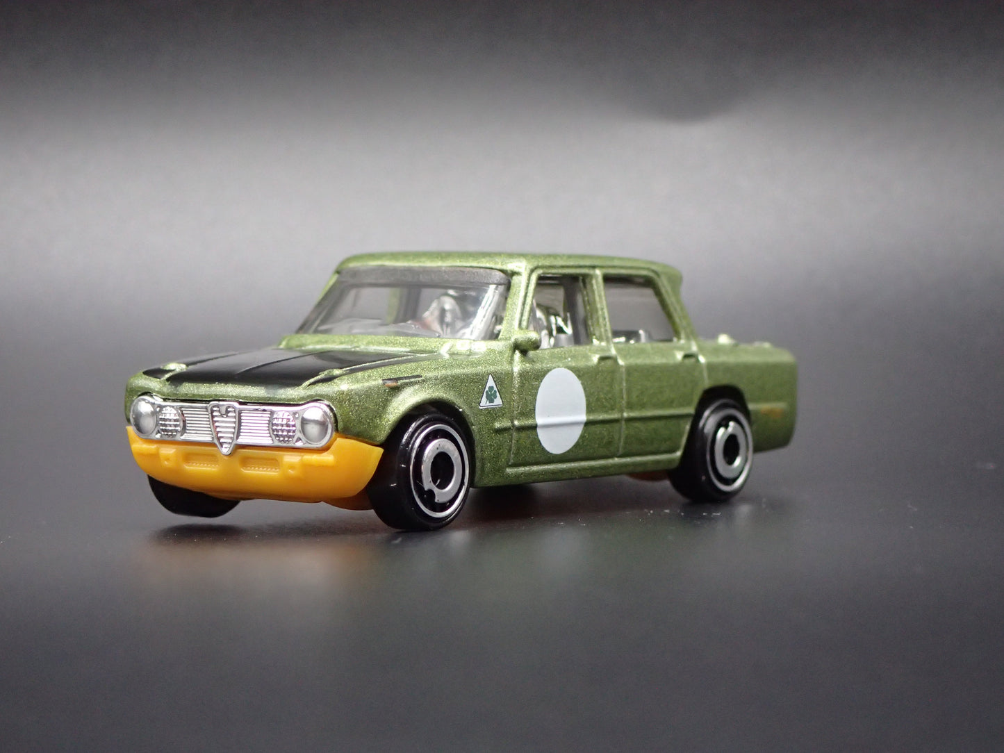 1963-1964 ALFA ROMEO GIULIA TI SUPER GREEN 1:64 SCALE DIECAST MODEL CAR