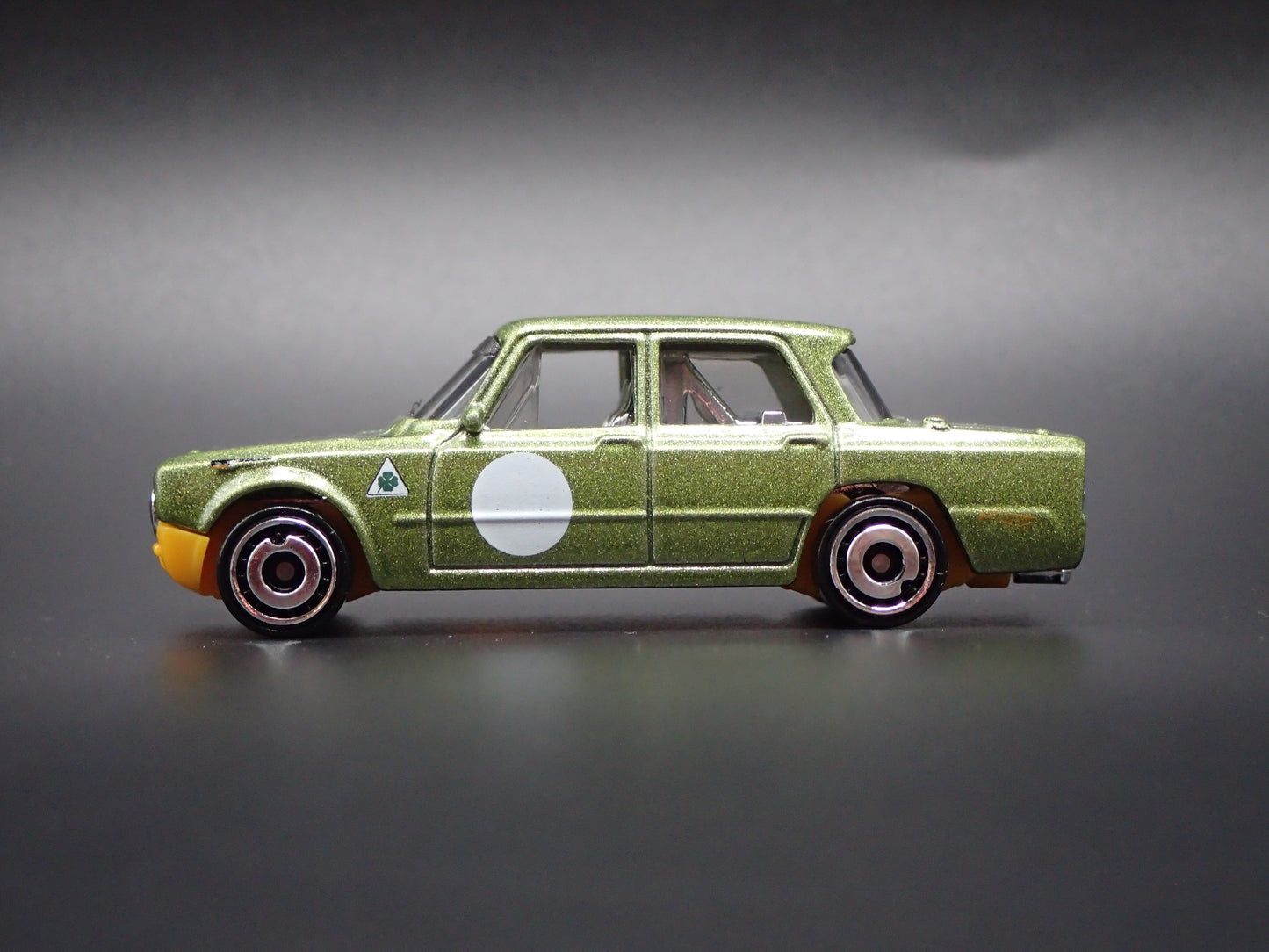 1963-1964 ALFA ROMEO GIULIA TI SUPER GREEN 1:64 SCALE DIECAST MODEL CAR