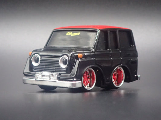 1967-1979 TOYOTA LAND CRUISER J50 CAR TUNED 1:64 SCALE DIORAMA DIECAST MODEL CAR