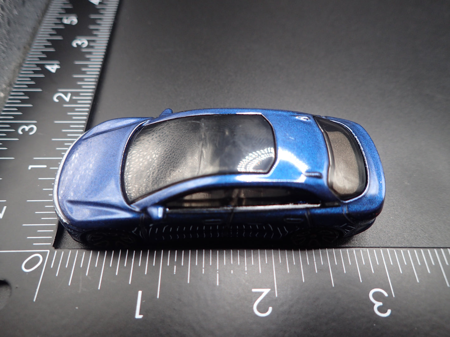 2022-2026 LUCID AIR ELECTRIC VEHICLE BLUE 1:64 SCALE DIORAMA DIECAST MODEL CAR