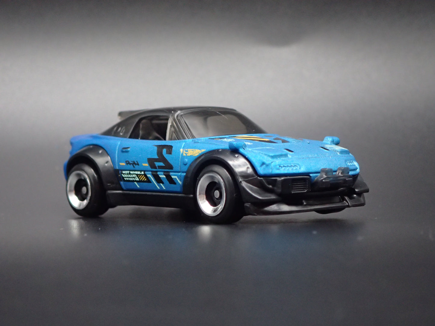 2015-2026 MAZDA MX5 MIATA CONVERTIBLE ND 1:64 SCALE DIORAMA DIECAST MODEL CAR