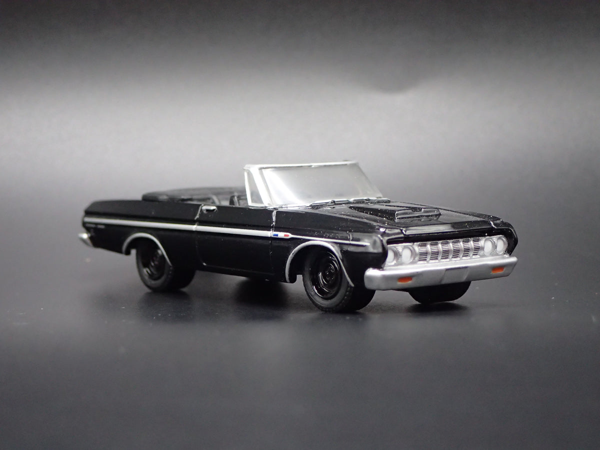 1964 64 PLYMOUTH FURY CONVERTIBLE BLACK 1/64 SCALE COLLECTIBLE DIECAST MODEL CAR