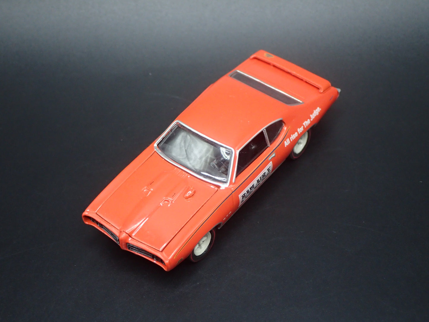 1969 69 PONTIAC GTO JUDGE RAM AIR V 1:64 SCALE COLLECTIBLE DIECAST MODEL CAR