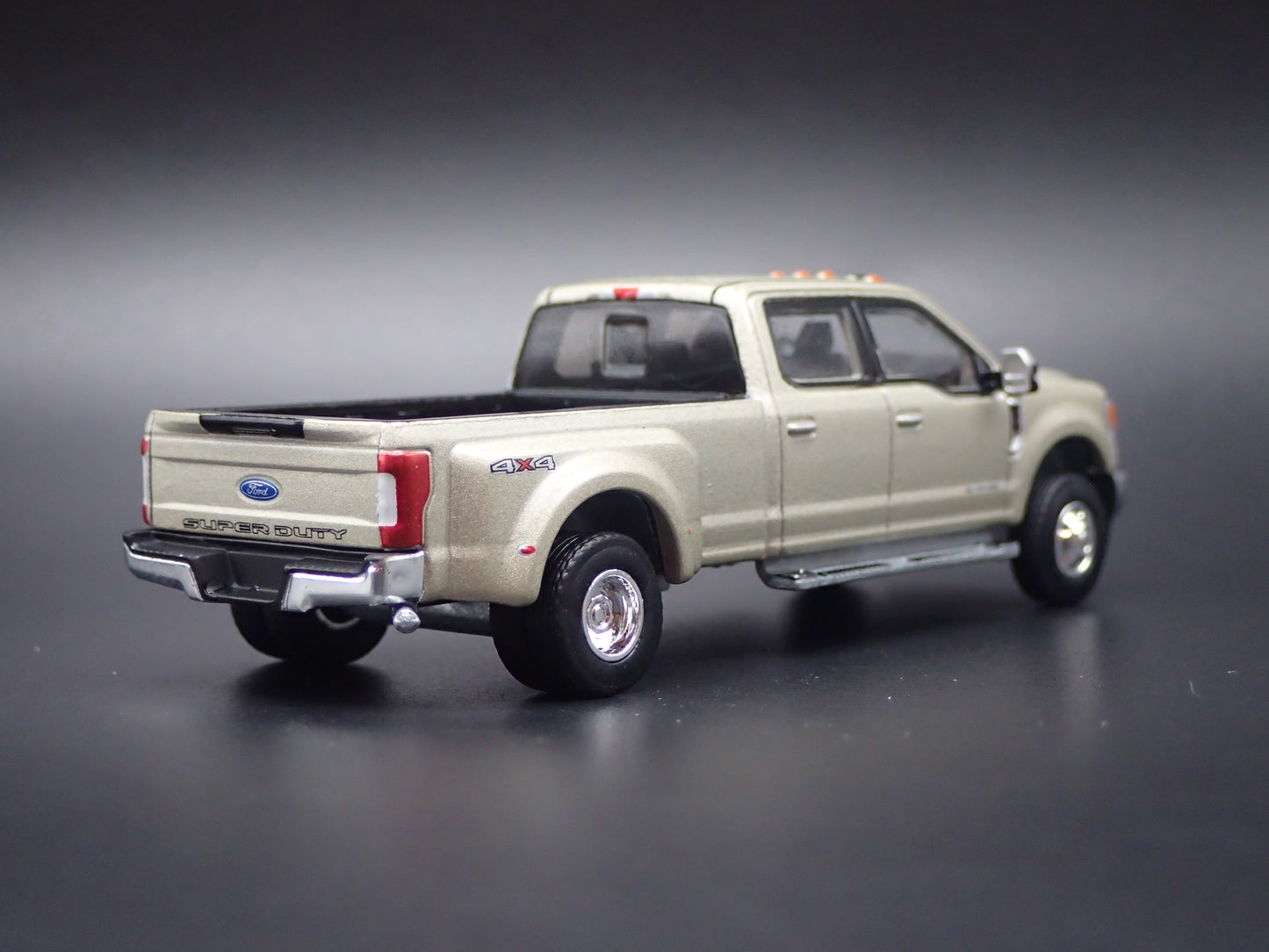 2017-2022 FORD F350 DUALLY PICKUP TRUCK  1:64 SCALE DIECAST MODEL CAR