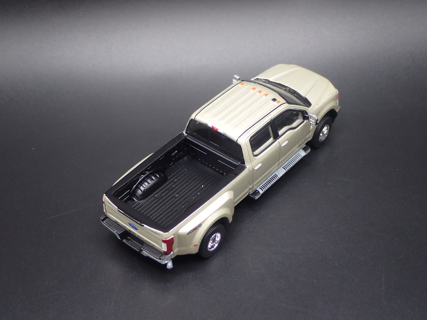2017-2022 FORD F350 DUALLY PICKUP TRUCK  1:64 SCALE DIECAST MODEL CAR