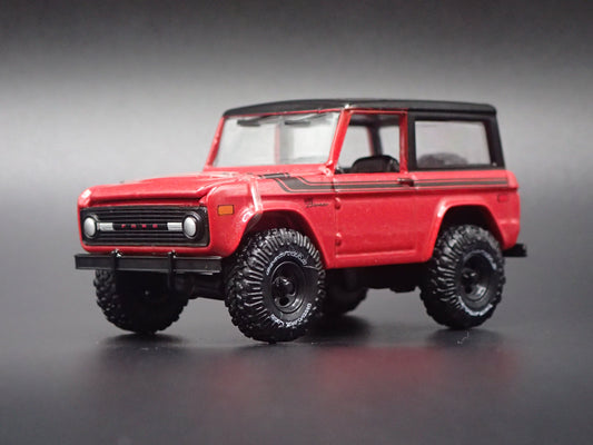 1976 76 FORD BRONCO SUV RED 1:64 SCALE COLLECTIBLE DIORAMA DIECAST MODEL CAR