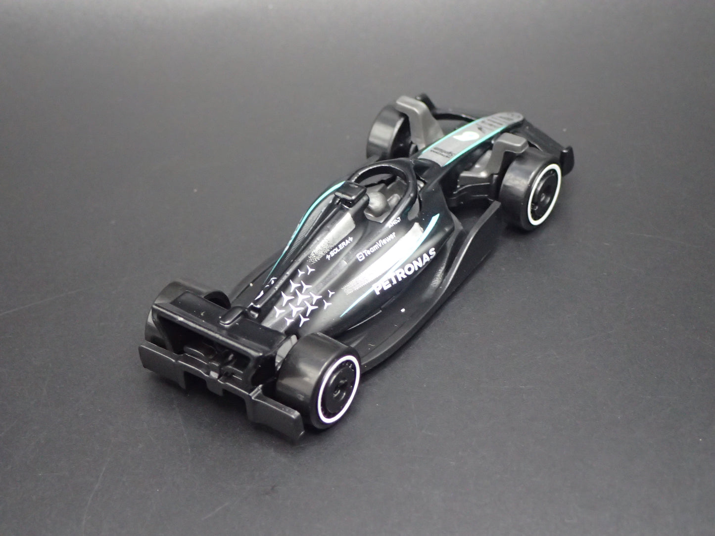 MERCEDES-AMG F1 RACING W16 2025 PETRONAS 1:64 SCALE COLLECTIBLE DIECAST MODEL CAR