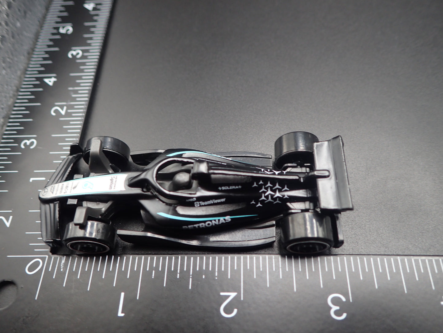 MERCEDES-AMG F1 RACING W16 2025 PETRONAS 1:64 SCALE COLLECTIBLE DIECAST MODEL CAR