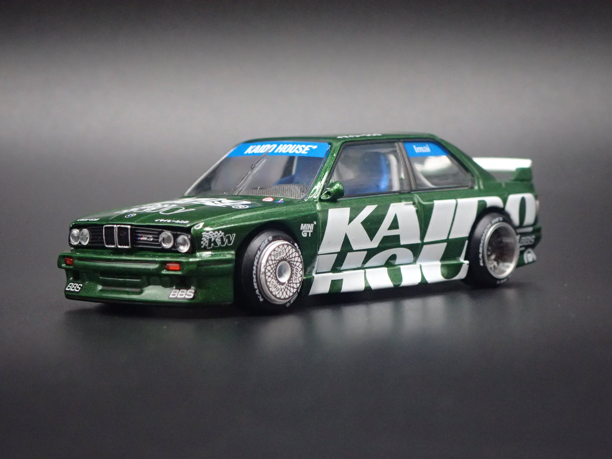 1986-1991 BMW M3 E30 KAIDO WORKS V2 1:64 SCALE COLLECTIBLE DIECAST MODEL CAR
