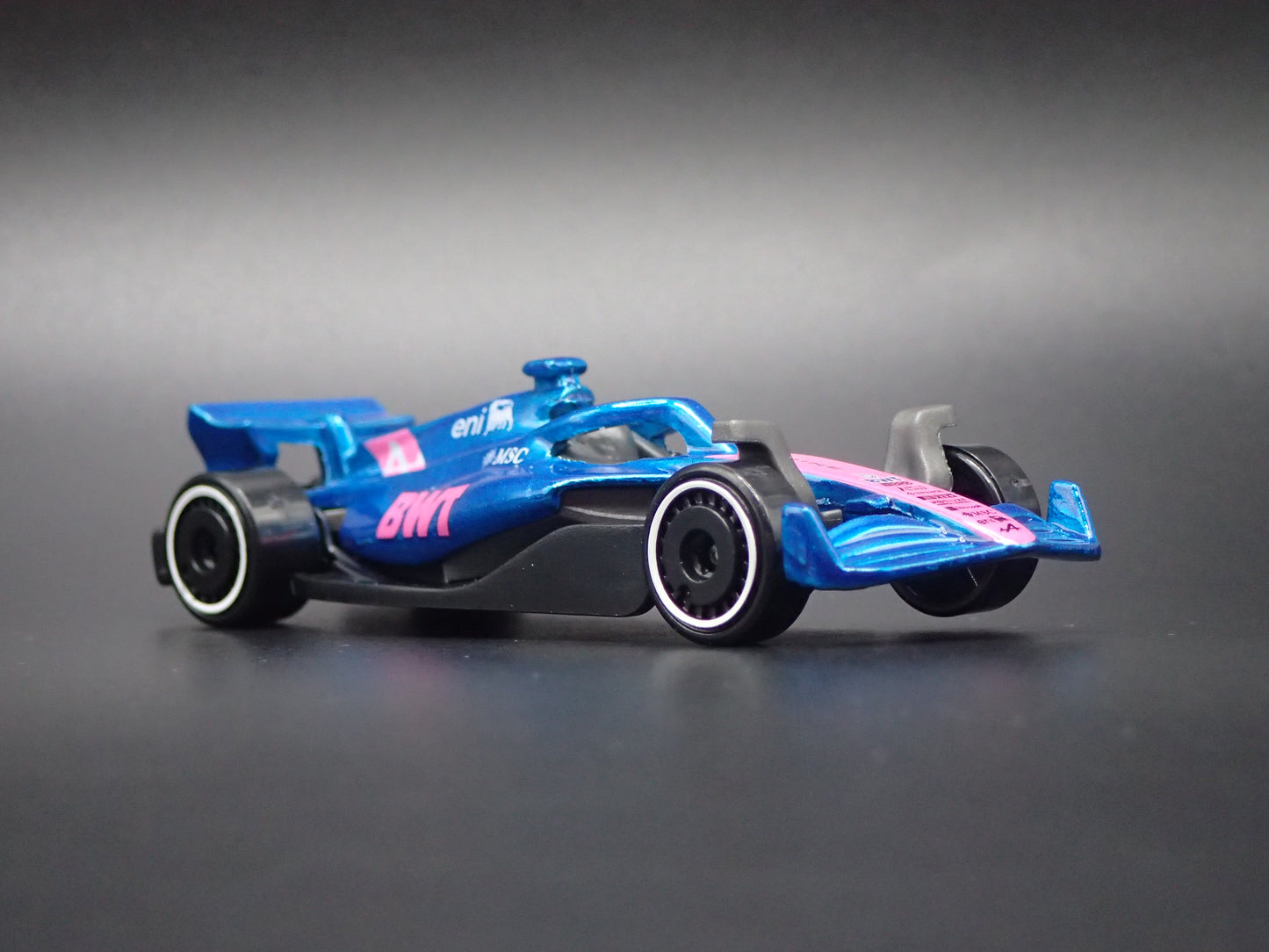 ALPINE A525 F1 RACING BWT 2025 1:64 SCALE COLLECTIBLE DIECAST MODEL CAR