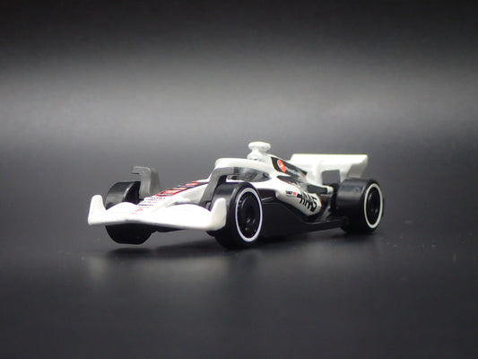 HAAS VF-25 F1 RACING 2025 1:64 SCALE COLLECTIBLE DIECAST MODEL CAR