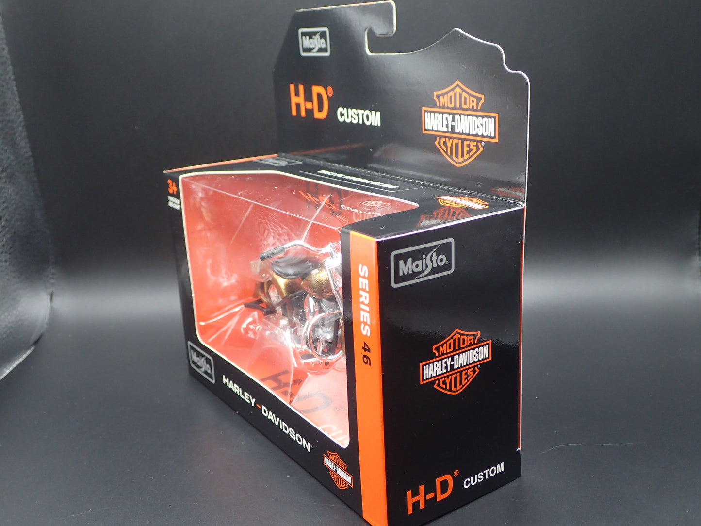 1953 53 FL HYDRA GLIDE HARLEY DAVIDSON MOTORCYCLE MAISTO SERIES 46 1/18 MODEL