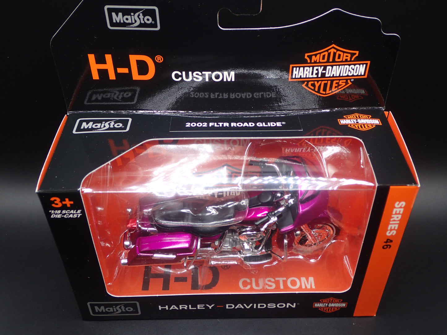 2002 02 FLTR ROAD GLIDE HARLEY DAVIDSON MOTORCYCLE MAISTO SERIES 46 1/18 MODEL