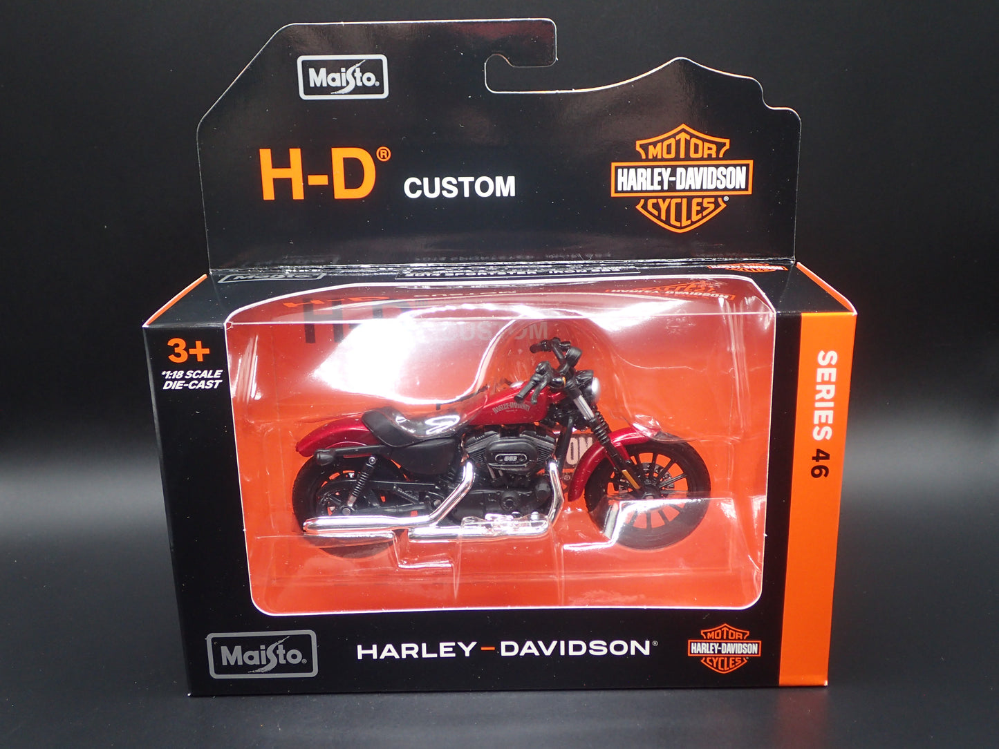 2014 SPORTSTER IRON 883 HARLEY DAVIDSON MOTORCYCLE MAISTO SERIES 46 1/18 MODEL