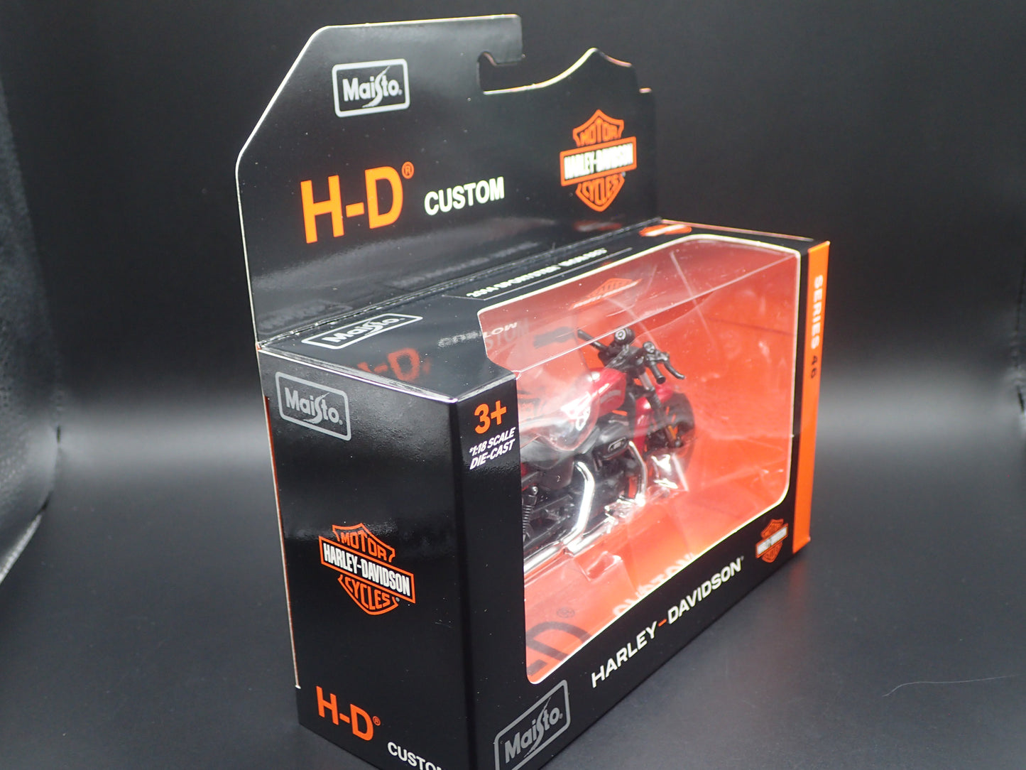 2014 SPORTSTER IRON 883 HARLEY DAVIDSON MOTORCYCLE MAISTO SERIES 46 1/18 MODEL