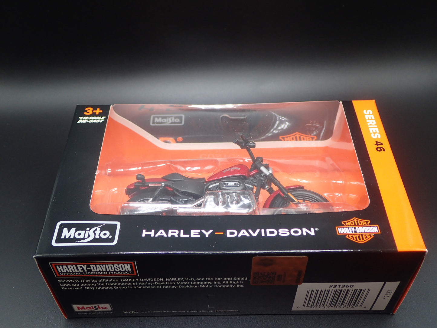 2014 SPORTSTER IRON 883 HARLEY DAVIDSON MOTORCYCLE MAISTO SERIES 46 1/18 MODEL